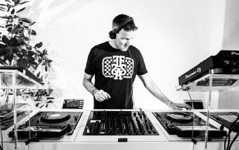 DJ Photo