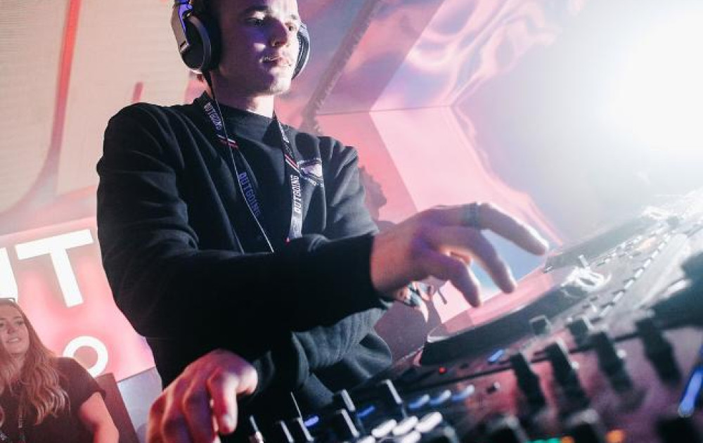 DJ Aaron Auton